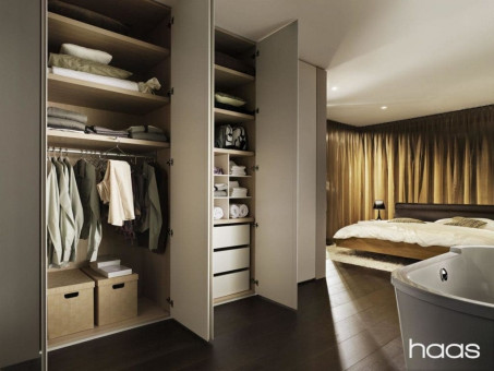 Schlafzimmer 3 249_haas_hausmesse_2013_kb14_kleiderschrank_02