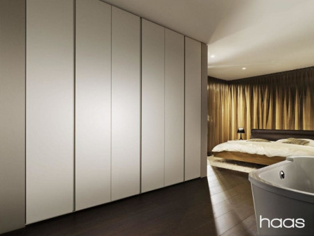 Schlafzimmer 4 250_haas_hausmesse_2013_kb14_kleiderschrank_03